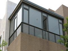 買質量好的隔熱斷橋門窗優選大觀裝飾工程公司:煙臺門窗-煙臺大觀裝飾工程提供買質量好的隔熱斷橋門窗優選大觀裝飾工程公司:煙臺門窗的相關介紹、產品、服務、圖片、價格室內隔斷、煙臺門窗價格、煙臺隔熱斷橋鋁門窗、煙臺肯德基門、煙臺別墅高檔門窗、煙臺高隔斷、